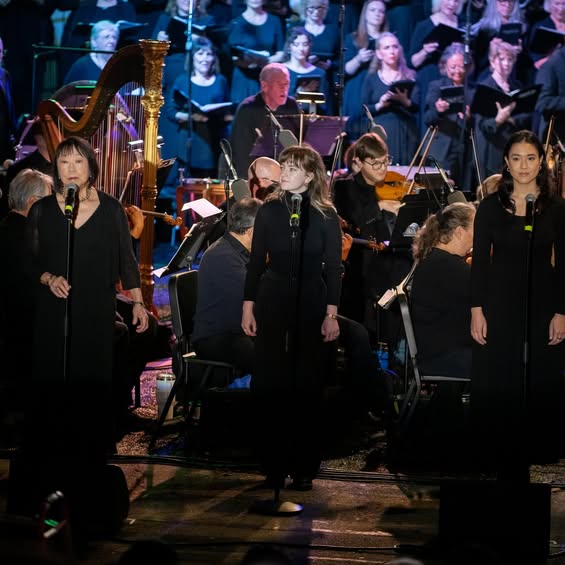 Performance Photo 3